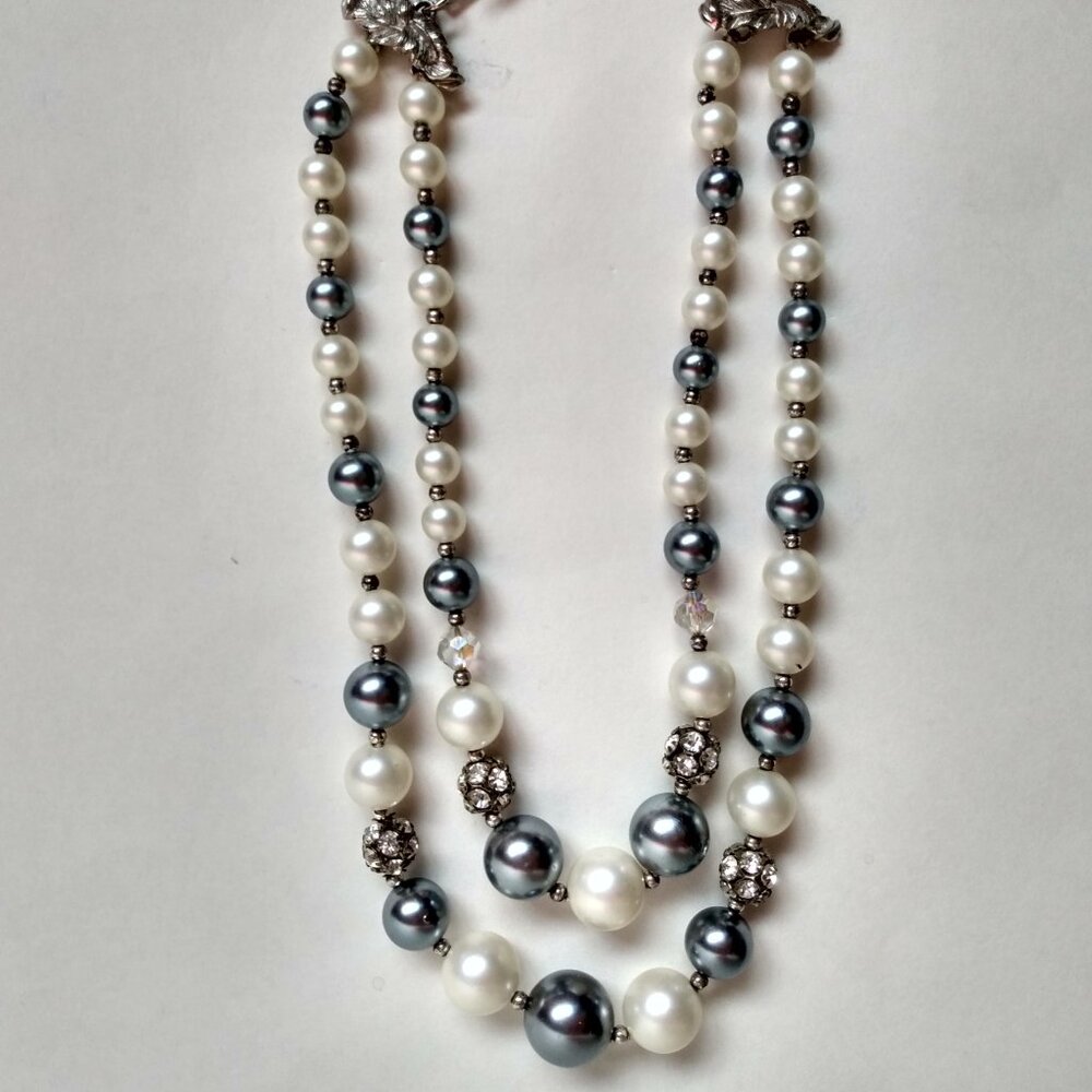 Vtg Double Strand Faux Black Gray Pearl Bead Rhinestone Leaf silver Necklace 16"